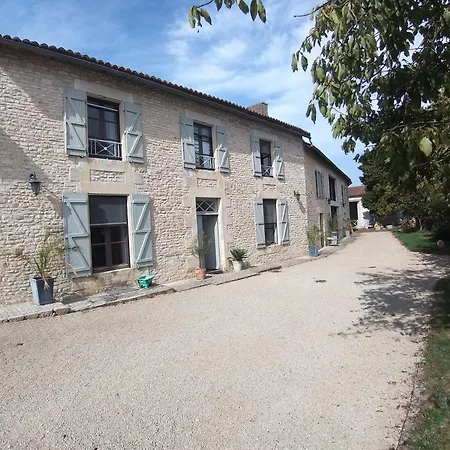 Bed & Breakfast La Huppe - D'hote Yversay